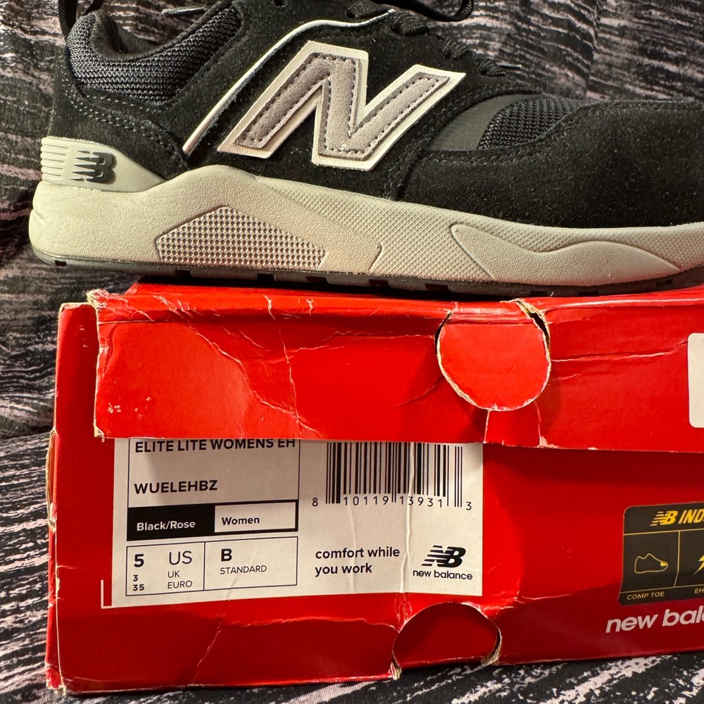 New Balance Women's Black and Gray Sneakers Comp Toe